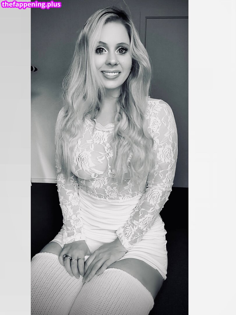 100rainbowdresses / Jess Talor / rainbowkittie90 Nacktes OnlyFans Foto #15