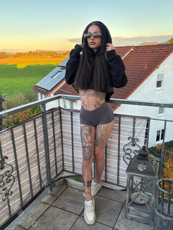 annaa_starr