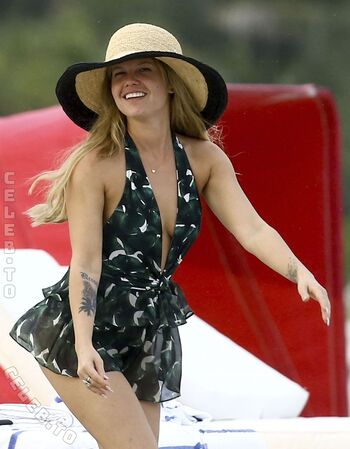 Chanel West Coast