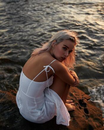 Elle Chapman