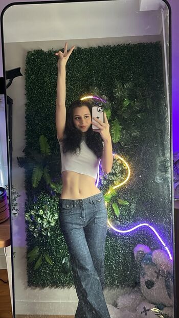 iunanovaa
