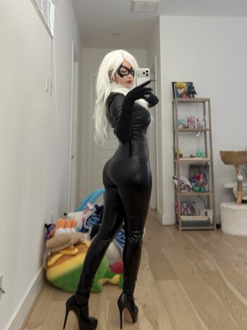 Kang Hee Yoon