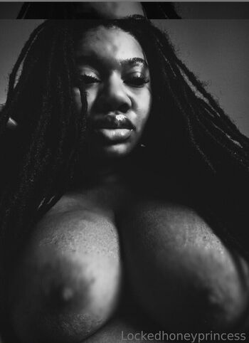 LockedHoneyPrincess