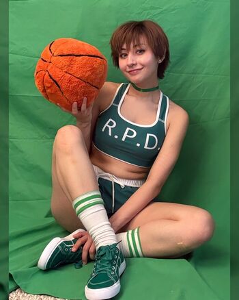 mimidoescosplay