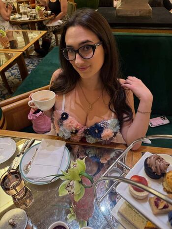 qveenjulia