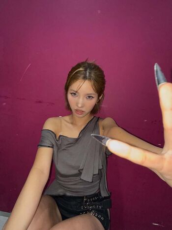 tiny.pretty.j